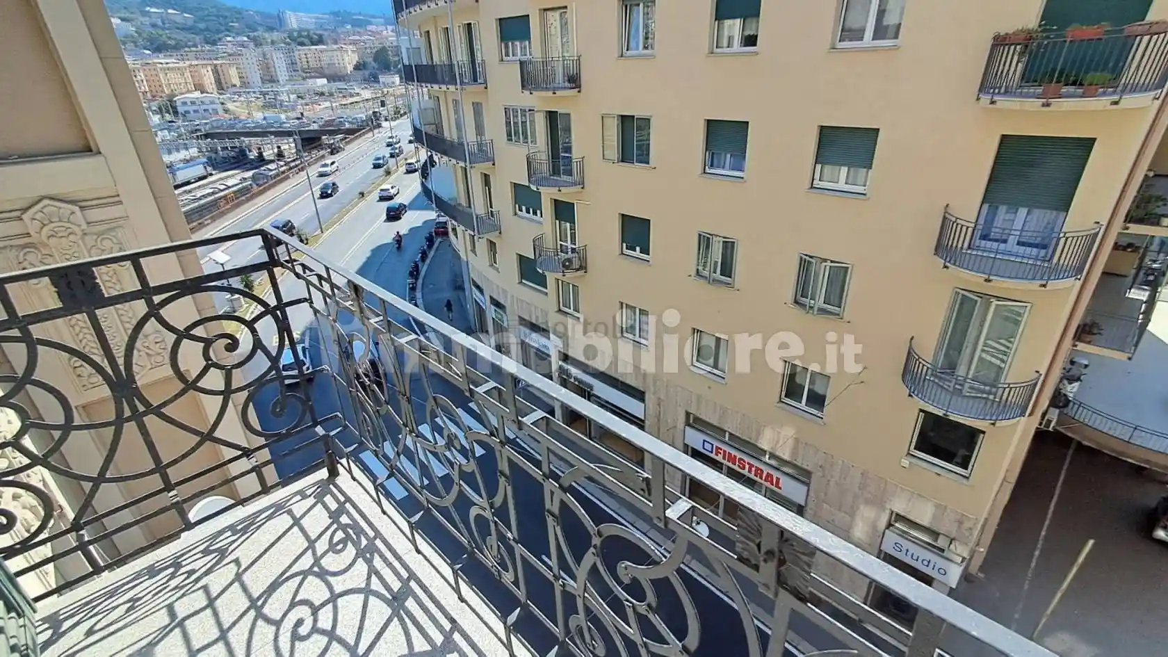 Appartamento in vendita a Genova