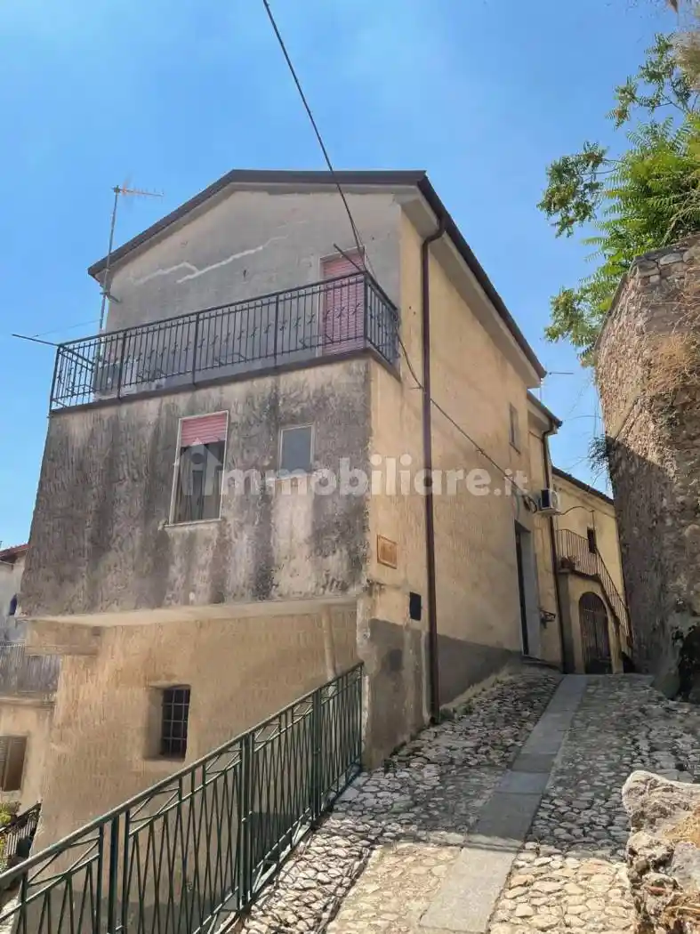 Casa indipendente in vendita a Stilo