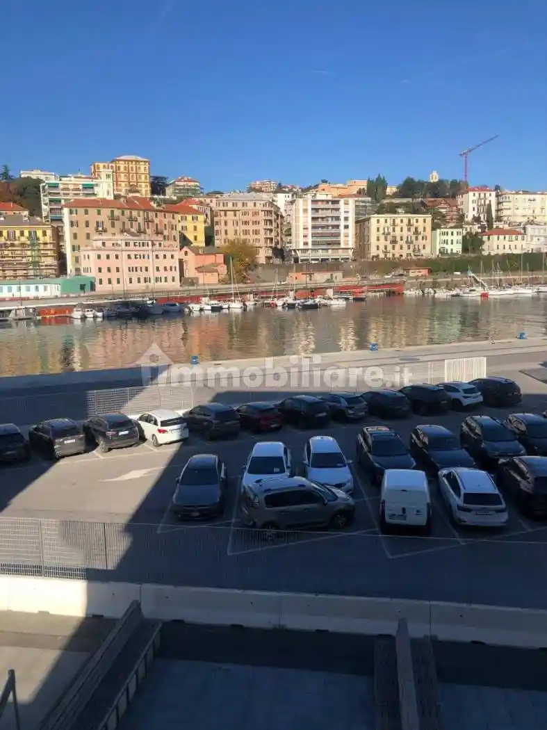 Appartamento in affitto a Savona