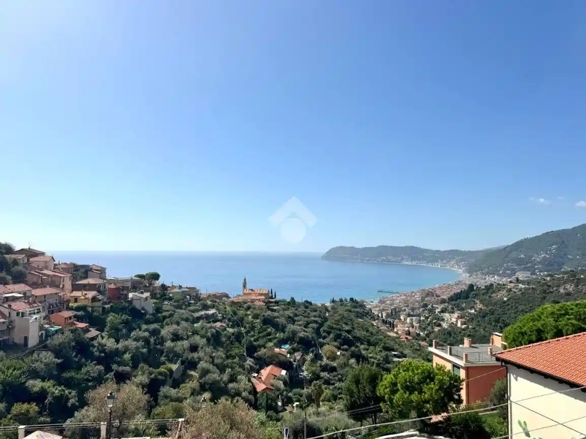 Appartamento in vendita a Alassio