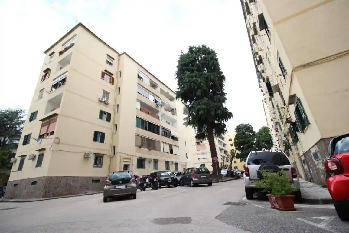 Appartamento in vendita a Napoli