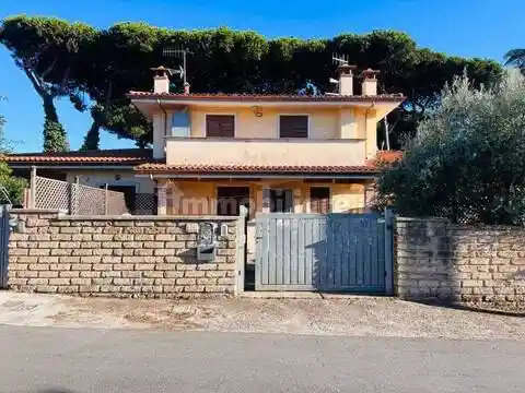 Villa in vendita a Anzio