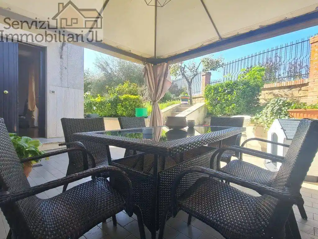 Villa in affitto a Roma