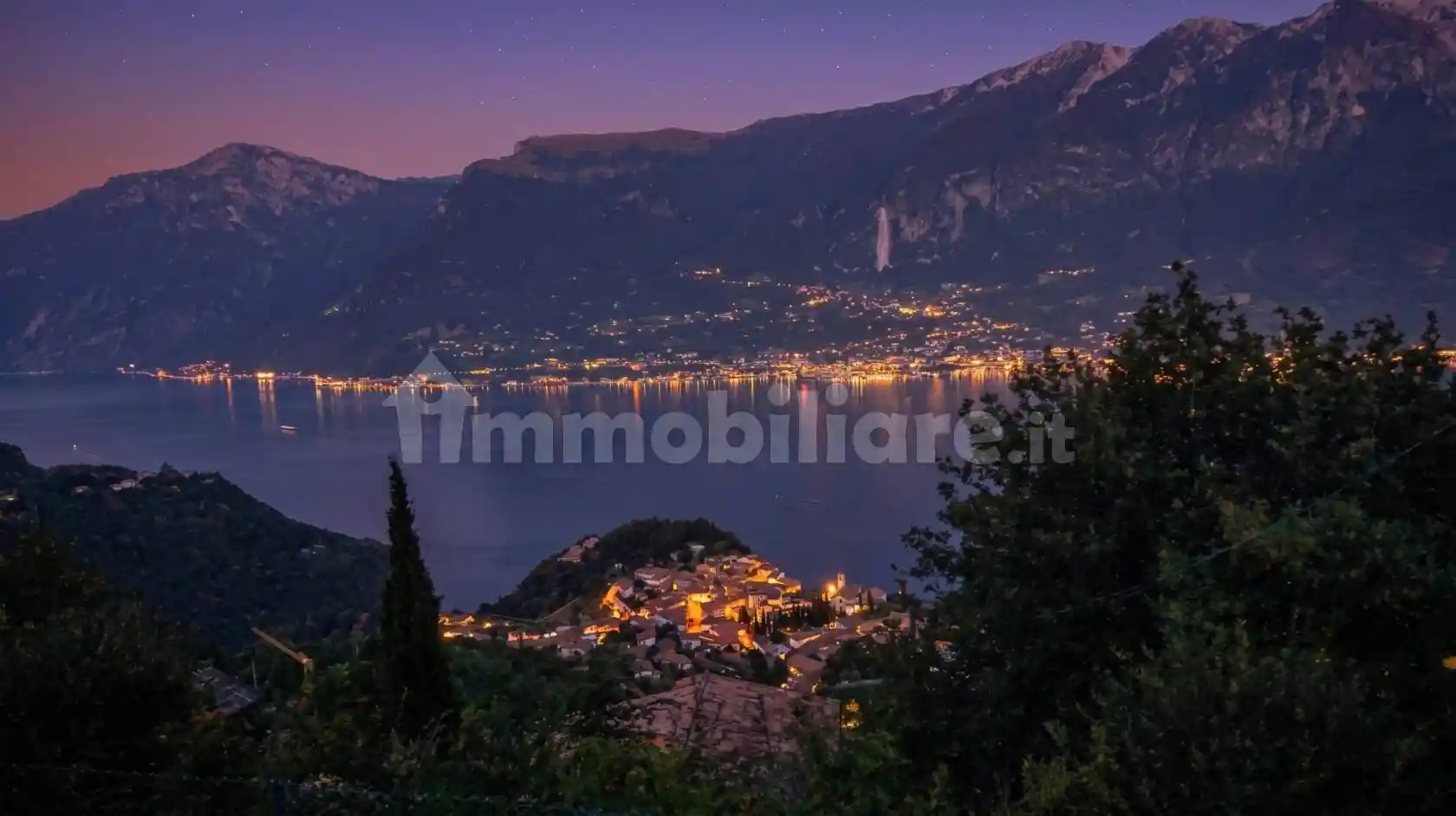 Villa in vendita a Tremosine sul Garda