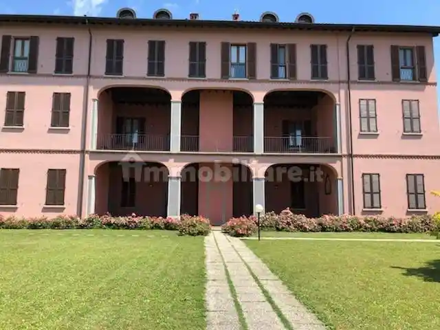 Appartamento in affitto a Carnate