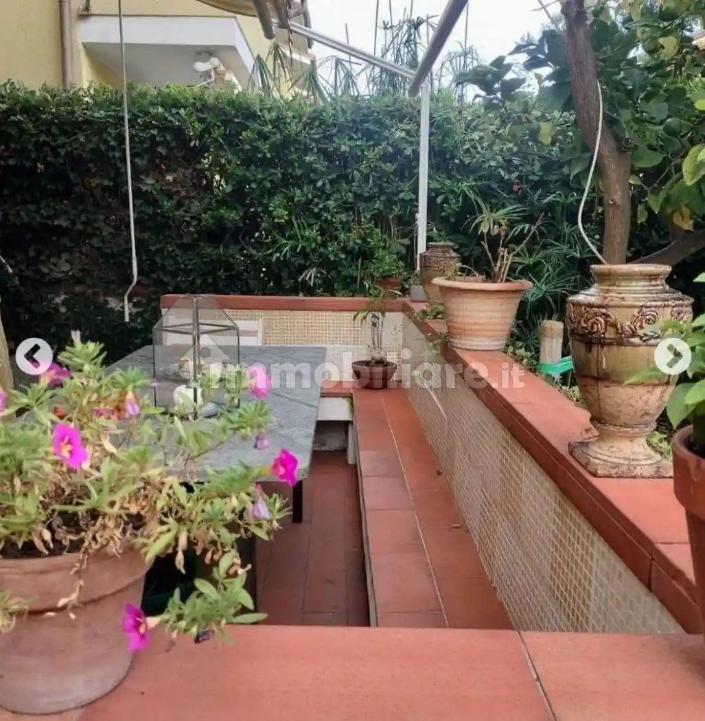 Villetta a schiera in vendita a Massa
