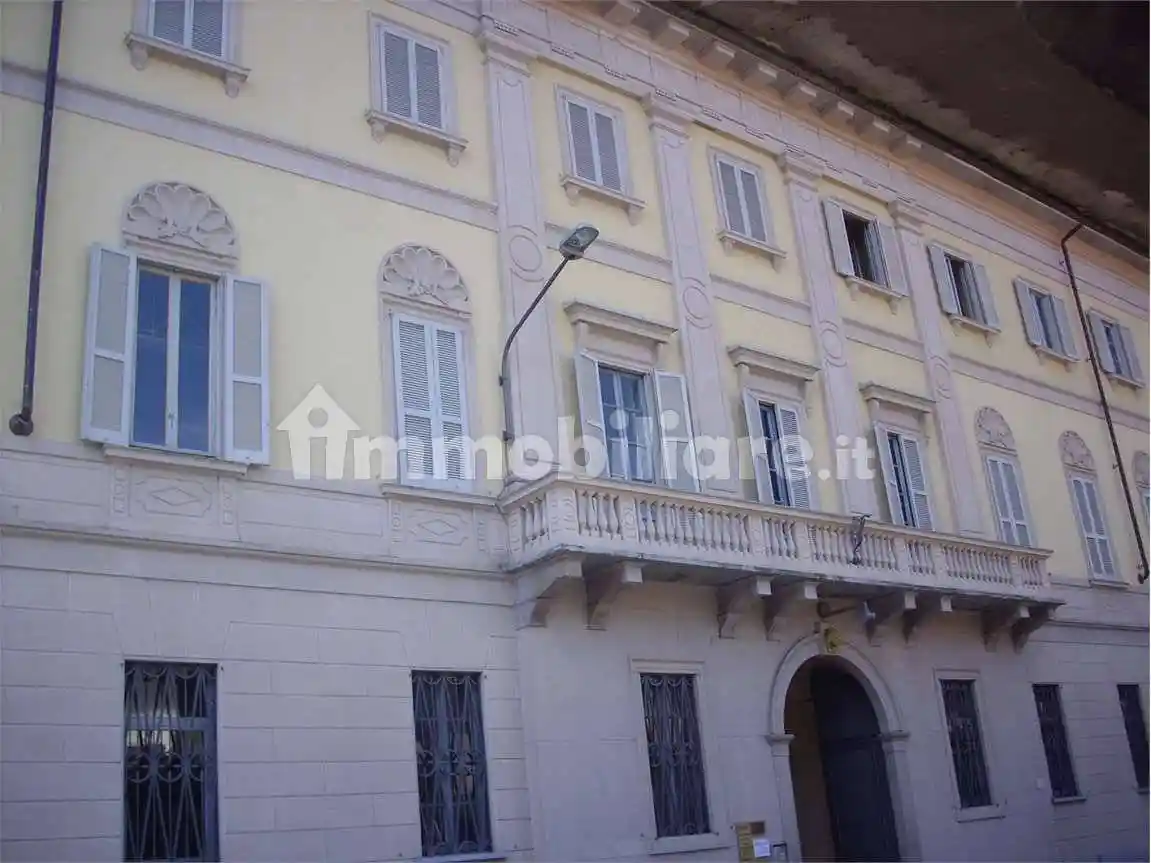 Appartamento in affitto a Somma Lombardo