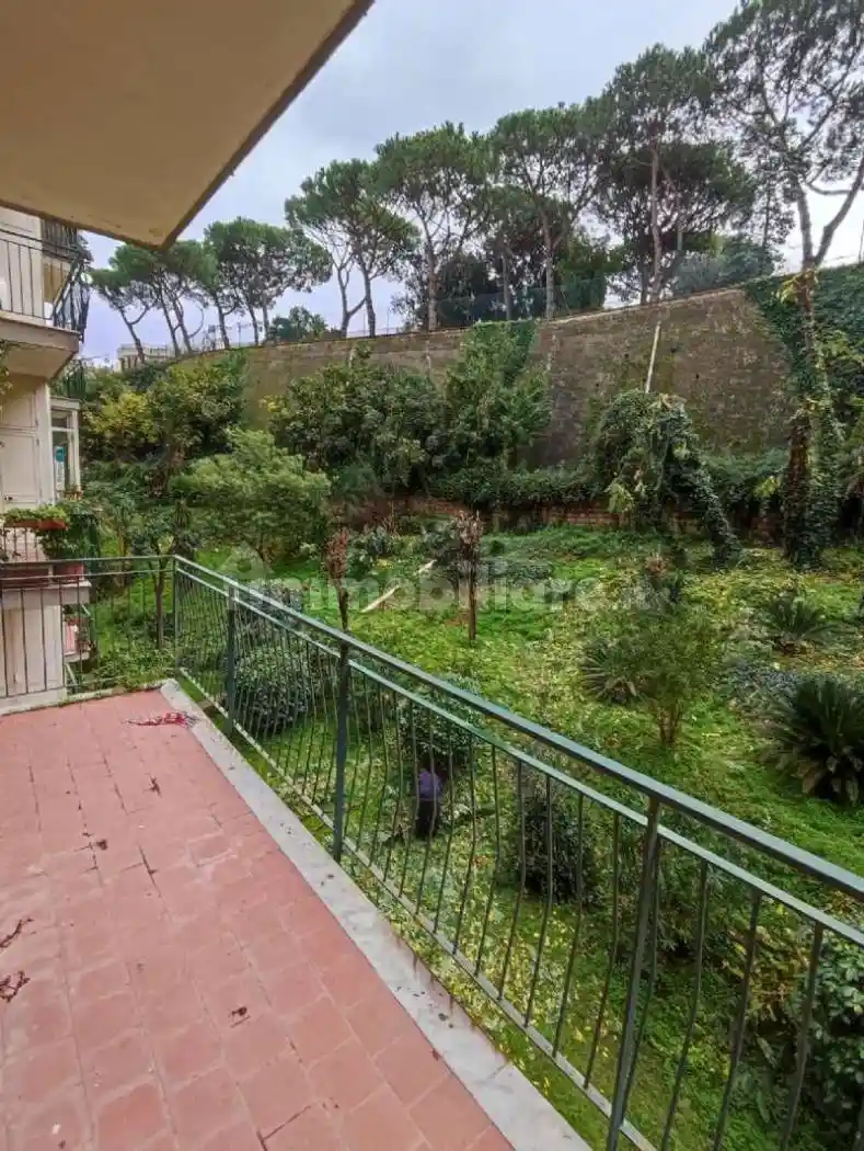 Appartamento in vendita a Napoli