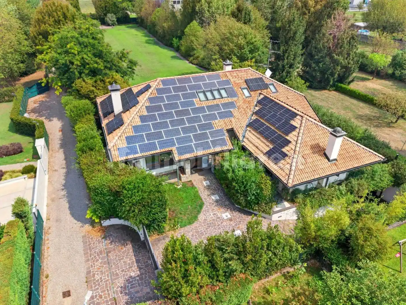 Villa in vendita a Saronno