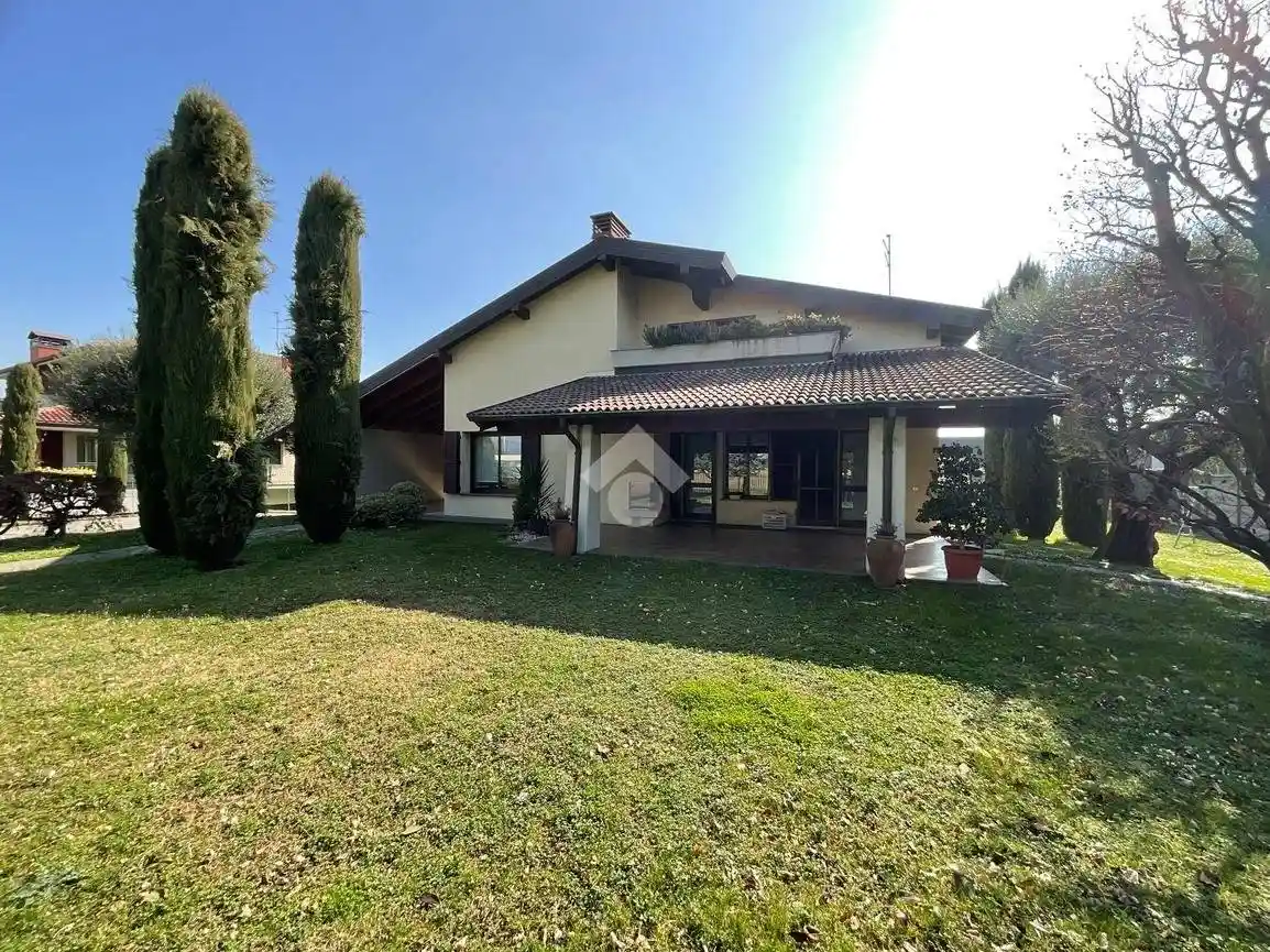 Villa in vendita a Lallio
