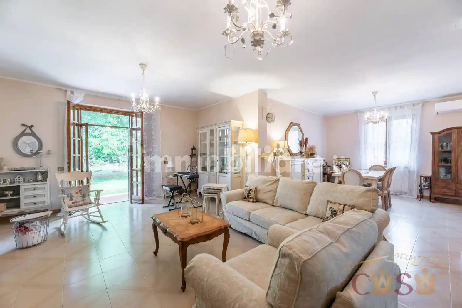 Villa in vendita a Latina