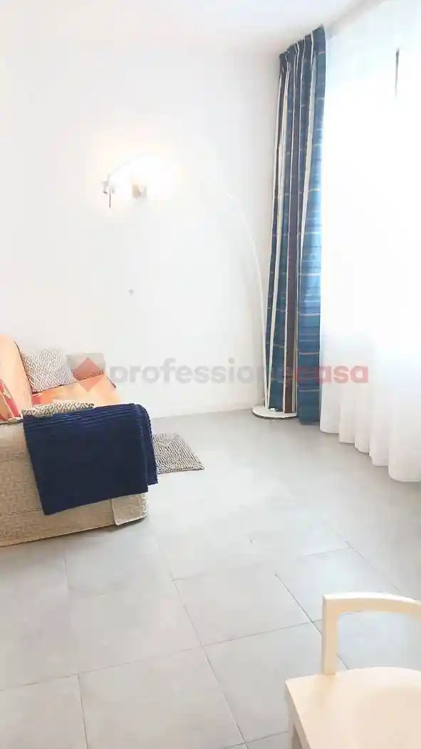 Appartamento in vendita a Capraia e Limite