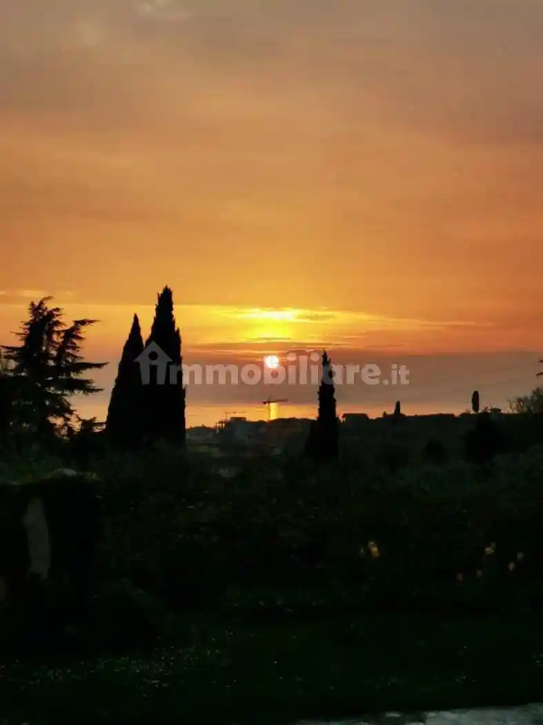 Villa in vendita a Bardolino