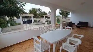 Villa in affitto a Brindisi