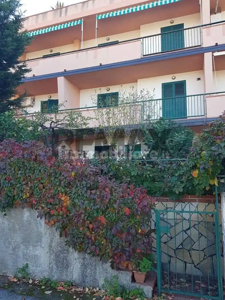 Appartamento in vendita a Pollina