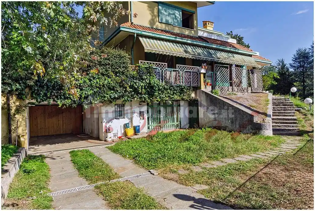 Villa in vendita a Montevecchia