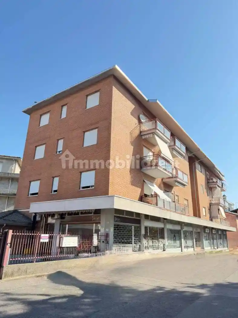 Appartamento in vendita a Bonate Sotto