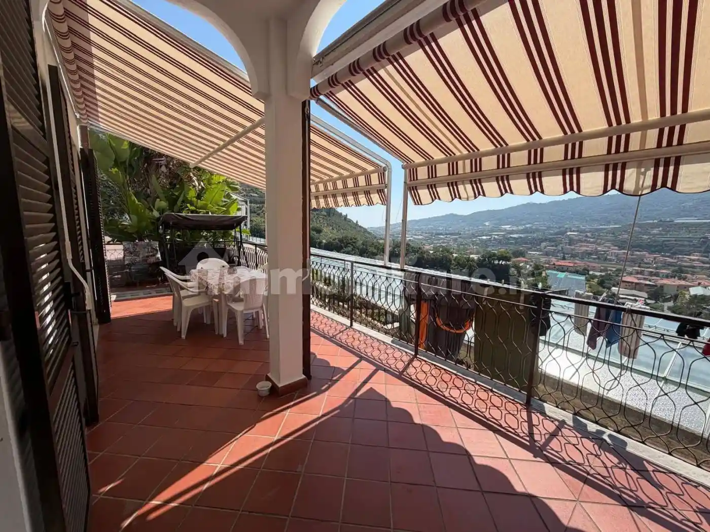 Villa in vendita a Castellaro