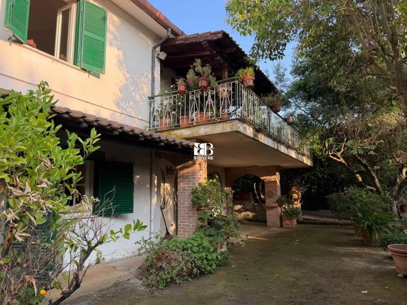 Villa in vendita a Genzano di Roma