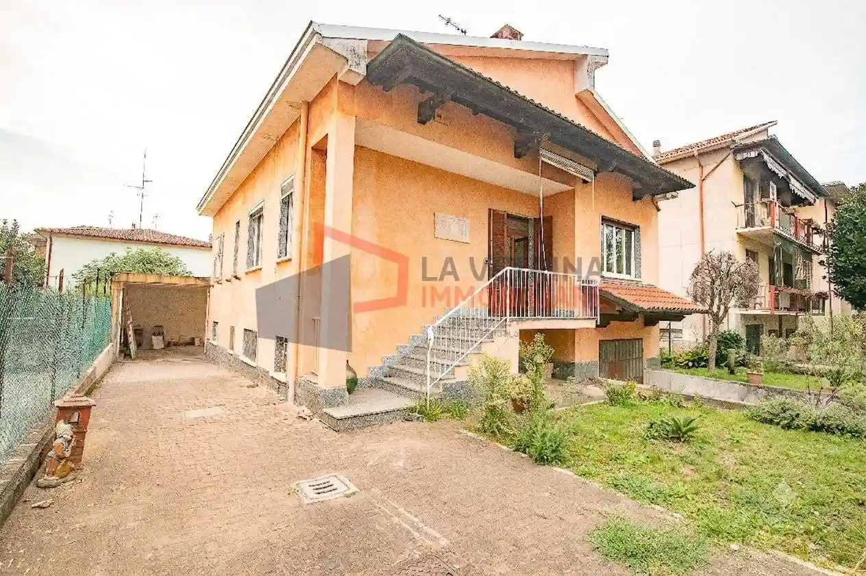 Villa in vendita a Pavia