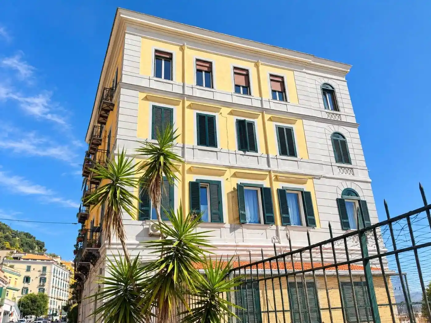 Appartamento in vendita a Napoli