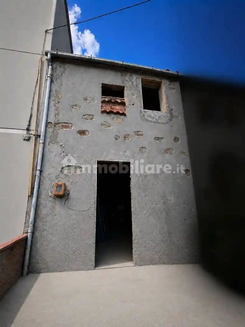 Casa indipendente in vendita a Montale
