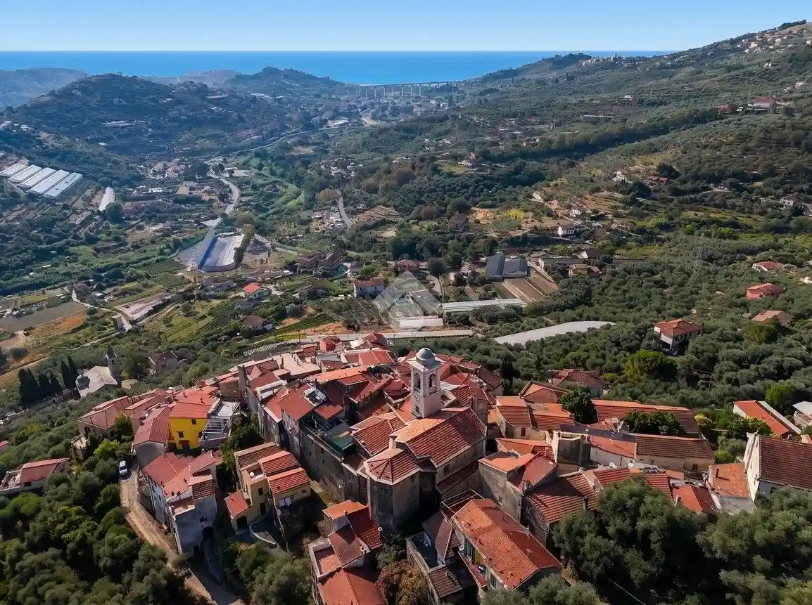 Appartamento in vendita a Imperia