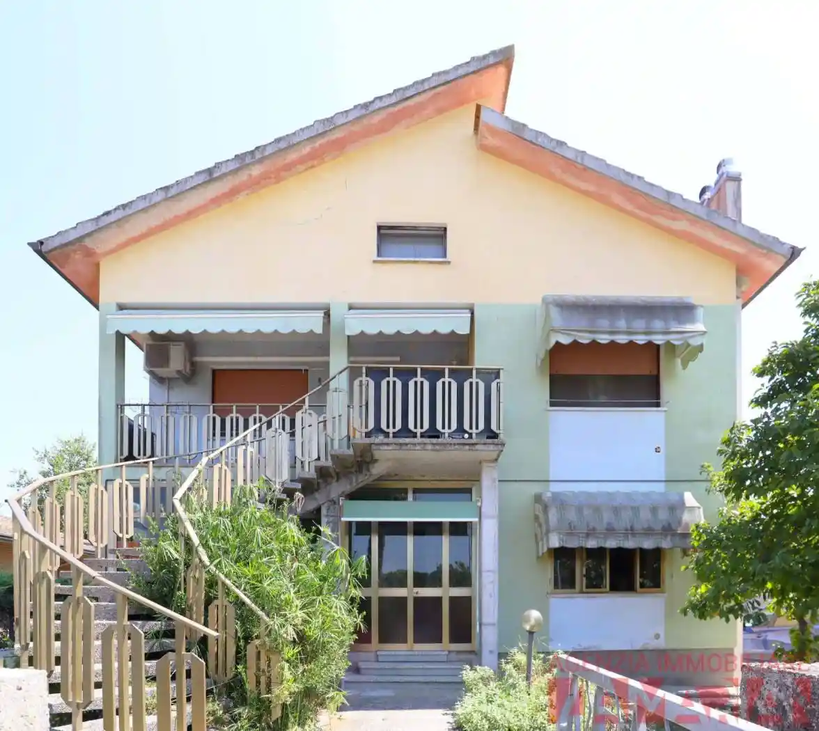 Villa in vendita a Morsano al Tagliamento