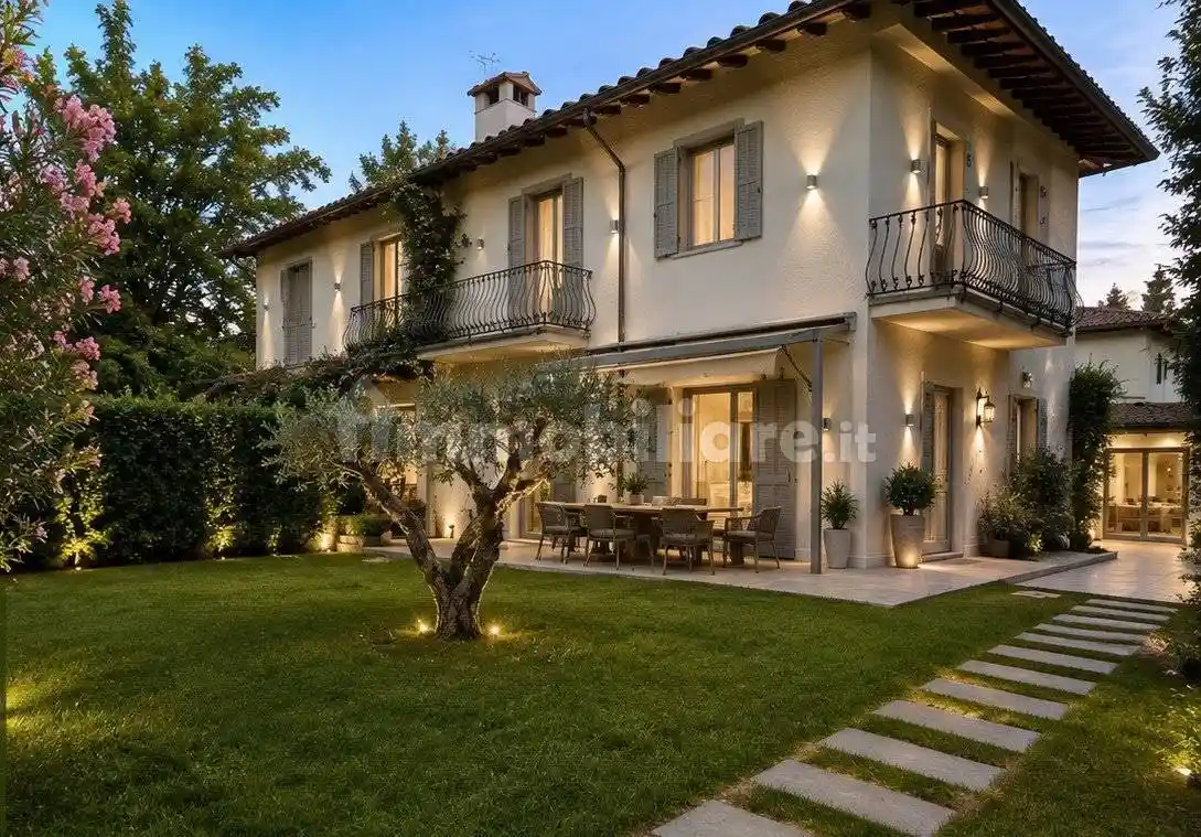 Villa in vendita a Forte dei Marmi