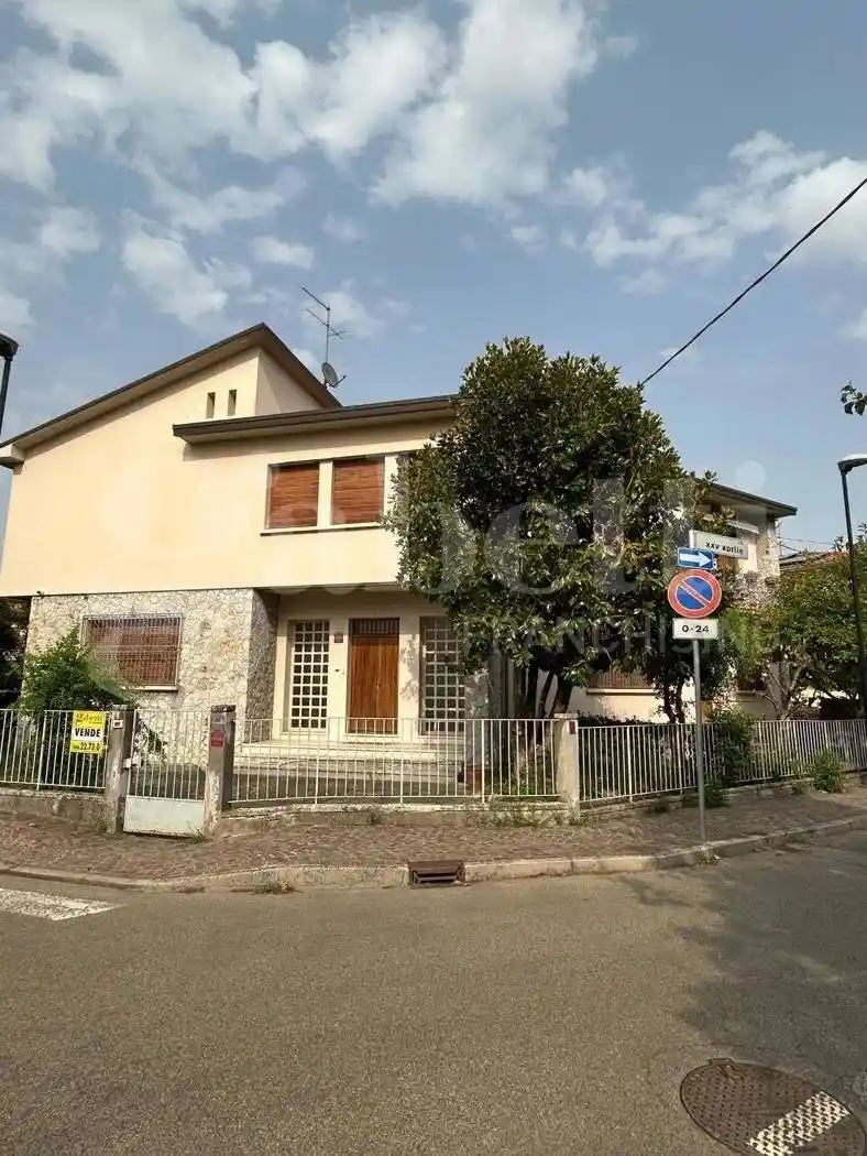 Casa indipendente in vendita a Riolo Terme