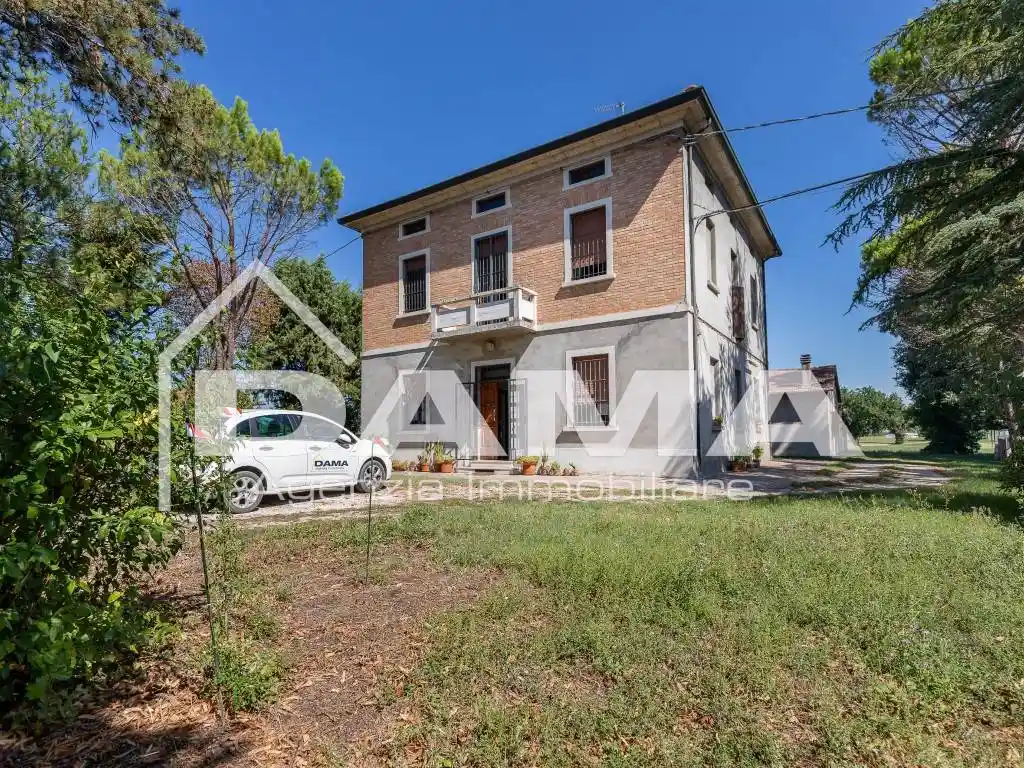 Casa indipendente in vendita a Forlì