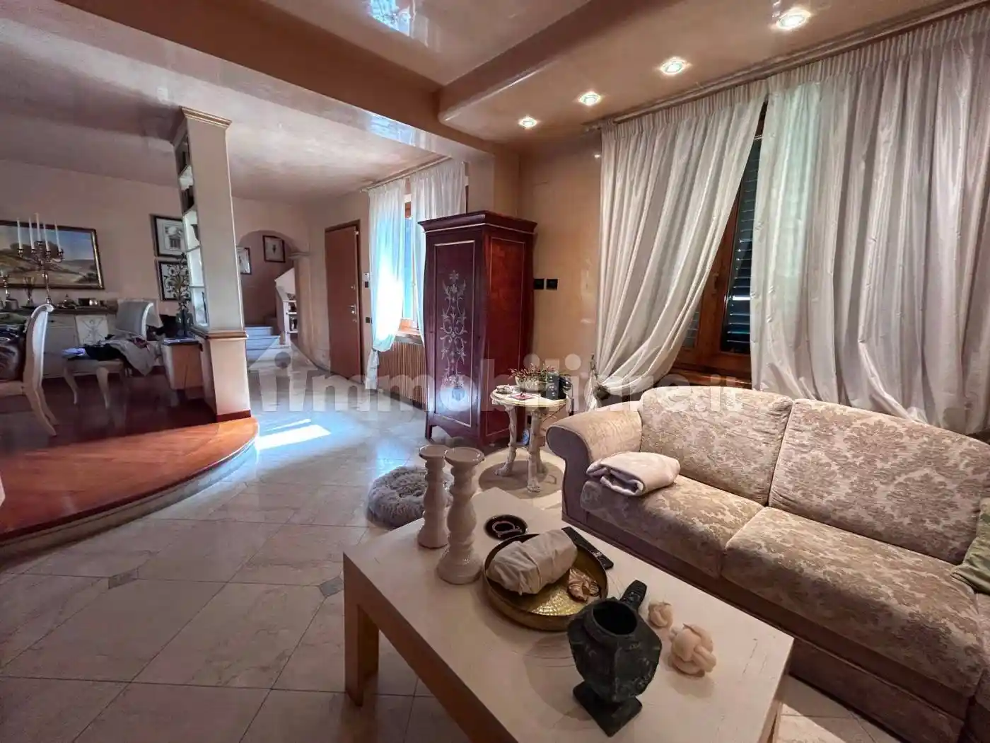 Casa indipendente in vendita a Prato