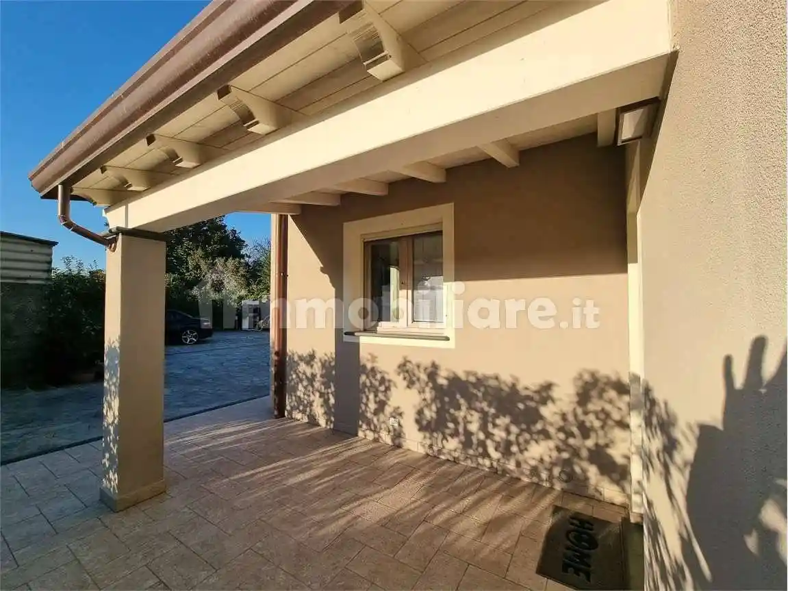 Villa in affitto a Sarzana