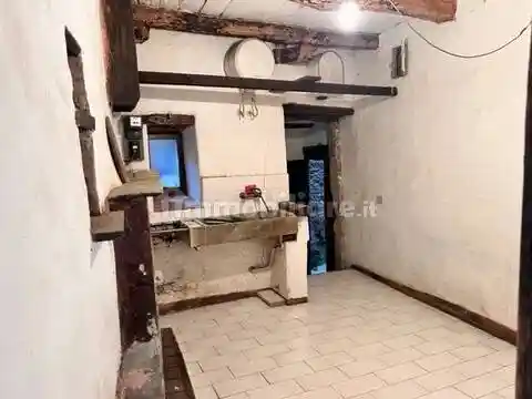 Appartamento in vendita a Capranica