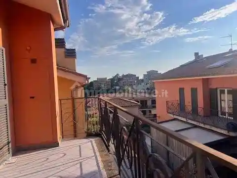 Appartamento in vendita a Capranica