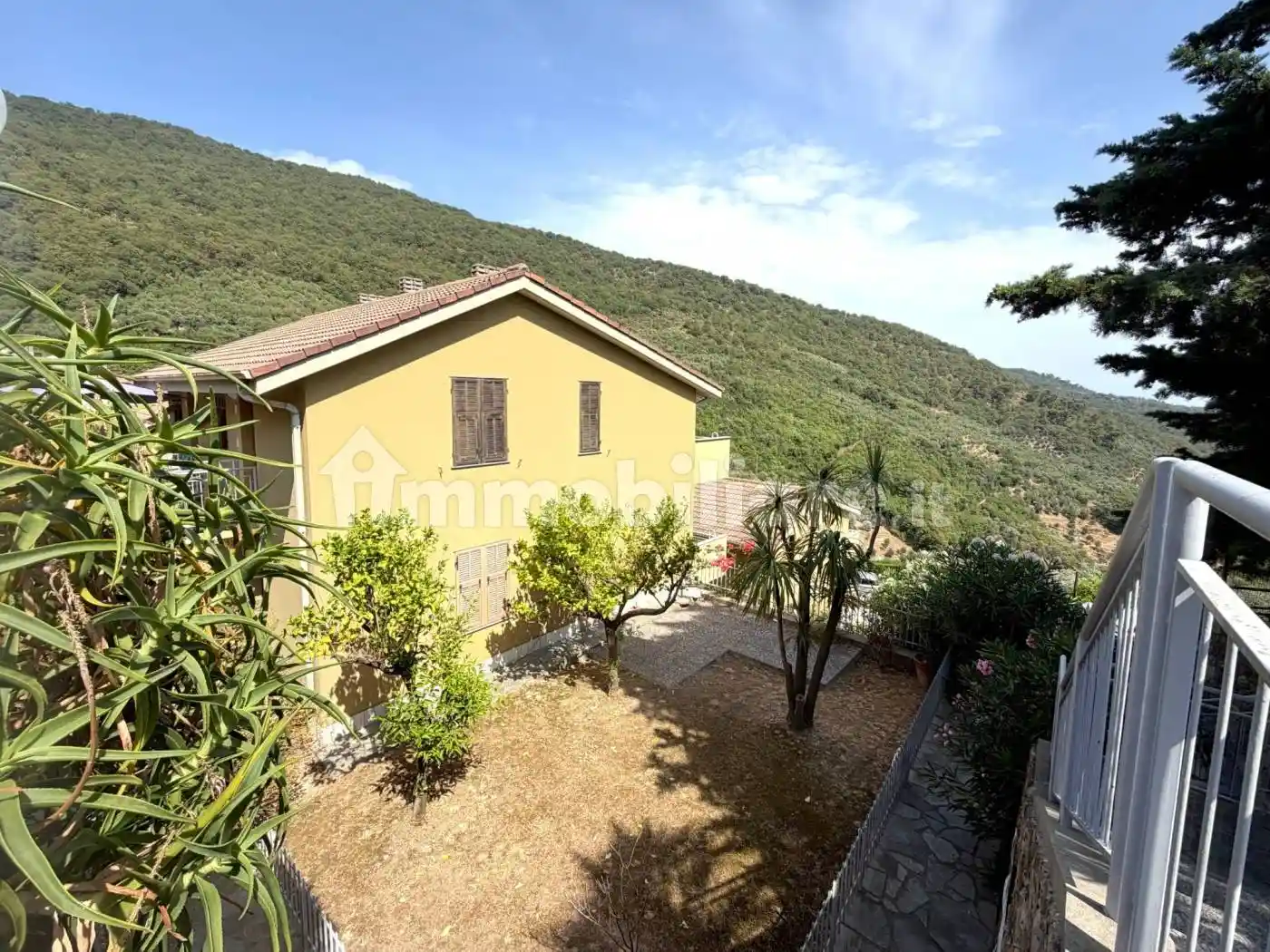 Appartamento in vendita a Diano Arentino