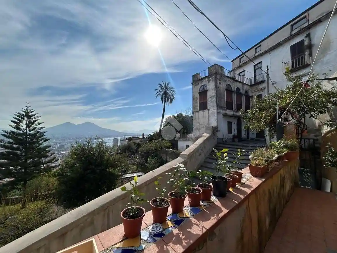 Appartamento in affitto a Napoli
