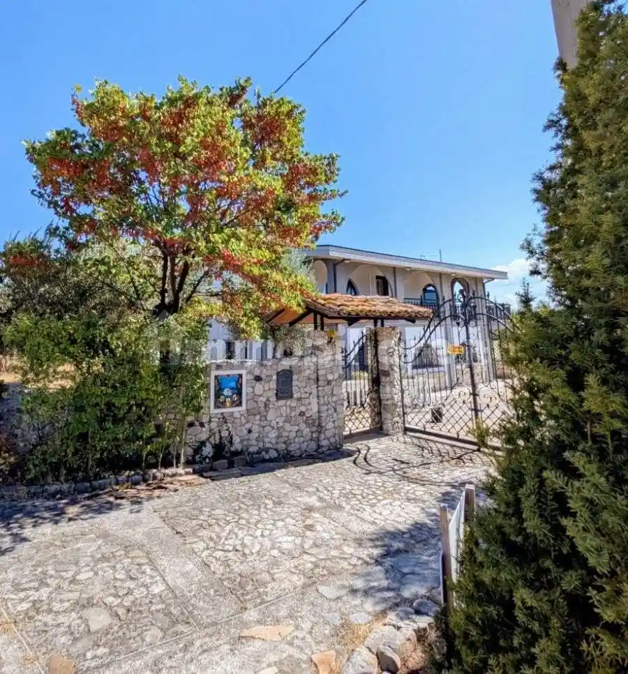 Rustico - Casale in vendita a Sant'Eusanio del Sangro