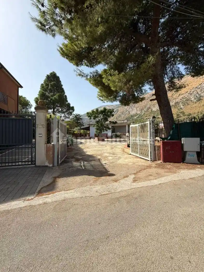 Villa in vendita a Carini