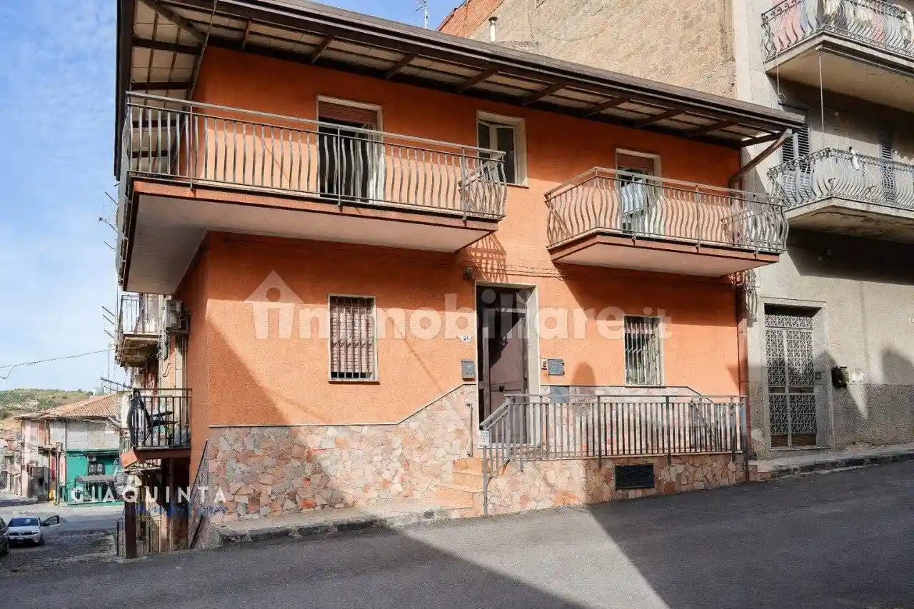 Casa indipendente in vendita a Palagonia