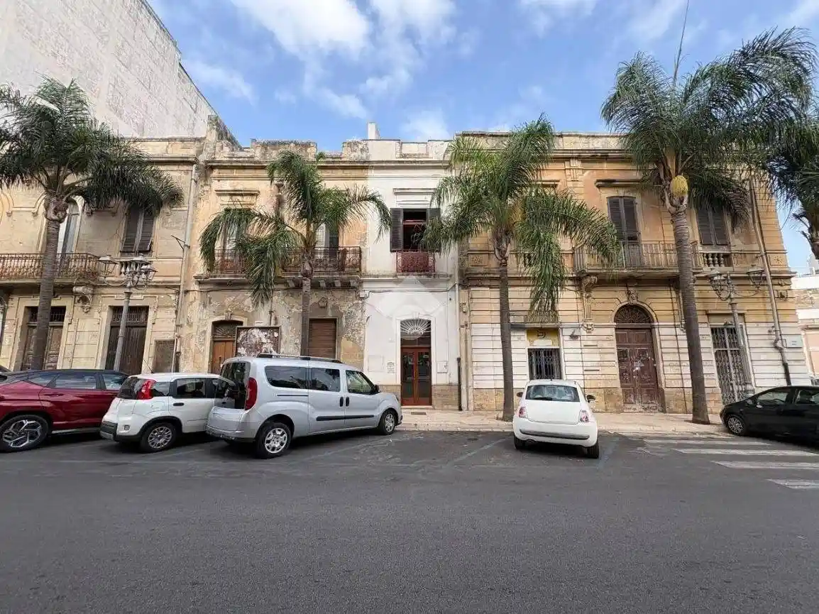 Casa indipendente in vendita a Brindisi
