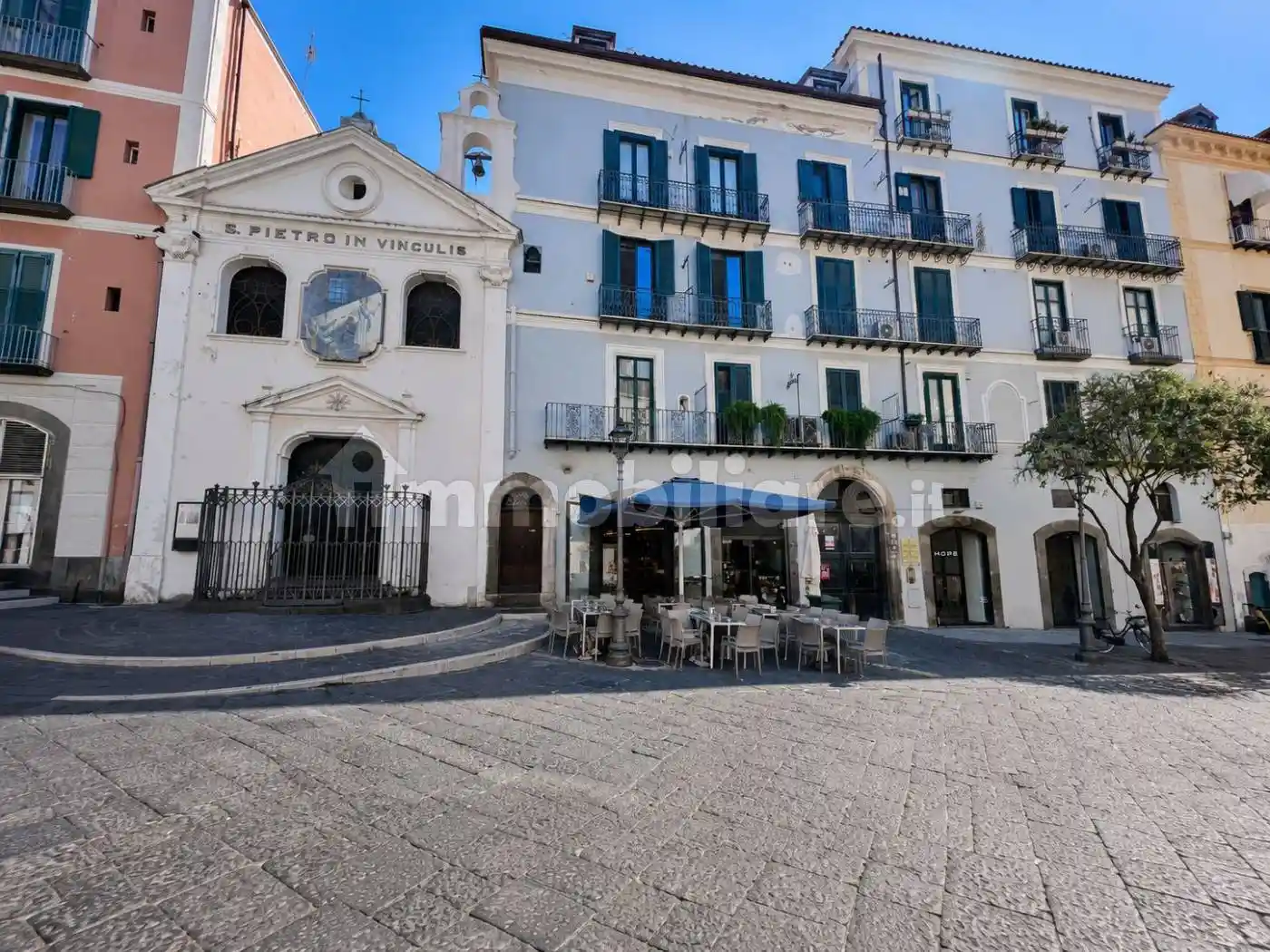 Appartamento in vendita a Salerno