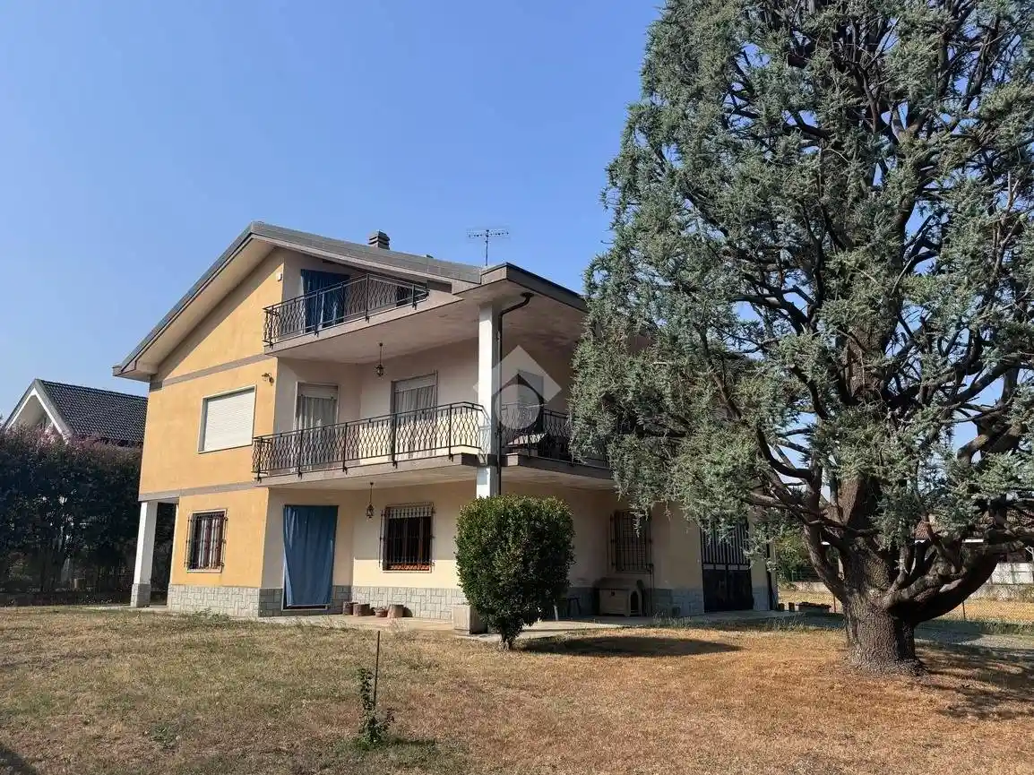 Villa in vendita a Front