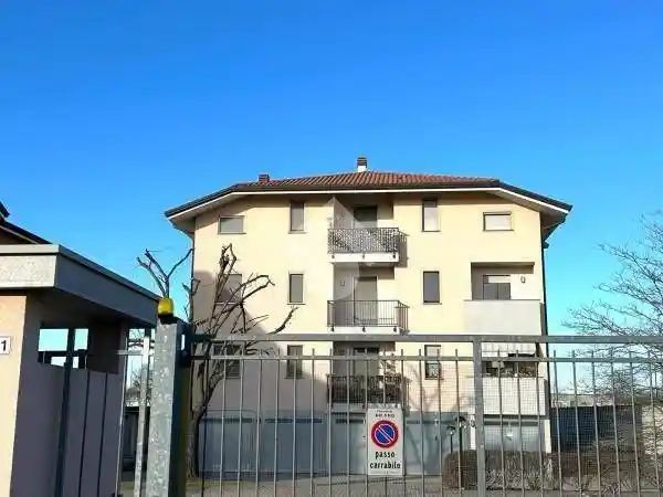 Appartamento in affitto a Arluno