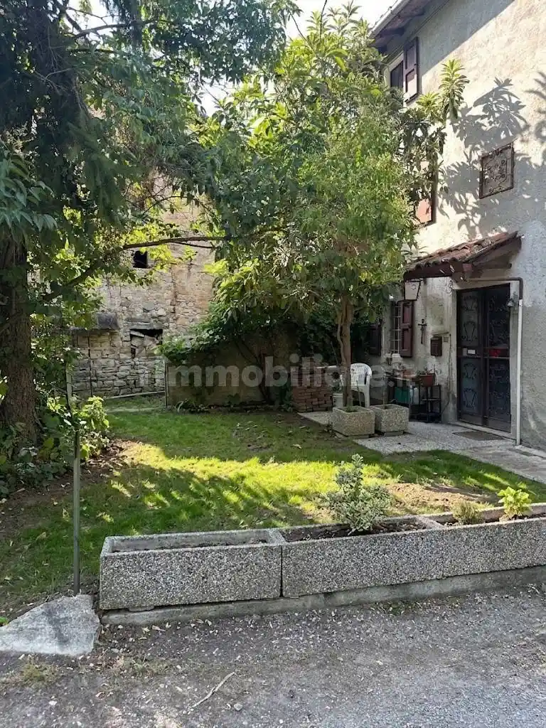 Rustico - Casale in vendita a Baiso