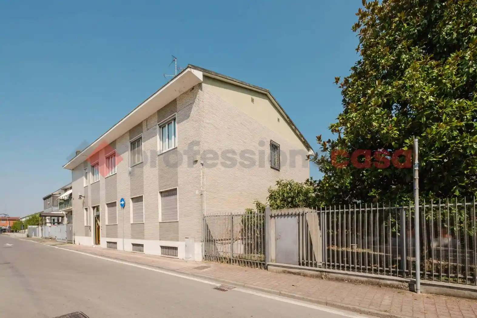 Casa indipendente in vendita a Rozzano
