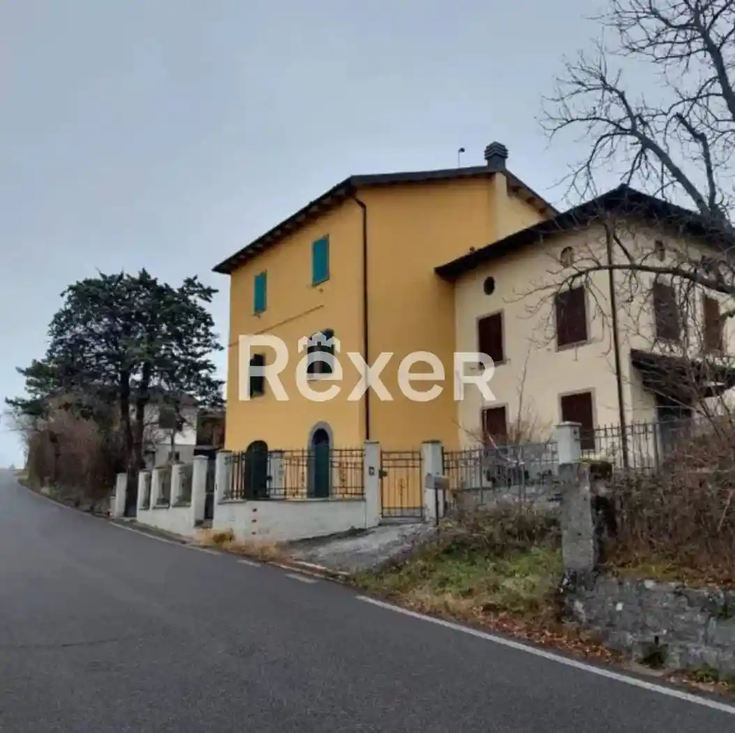Appartamento in vendita a Alto Reno Terme