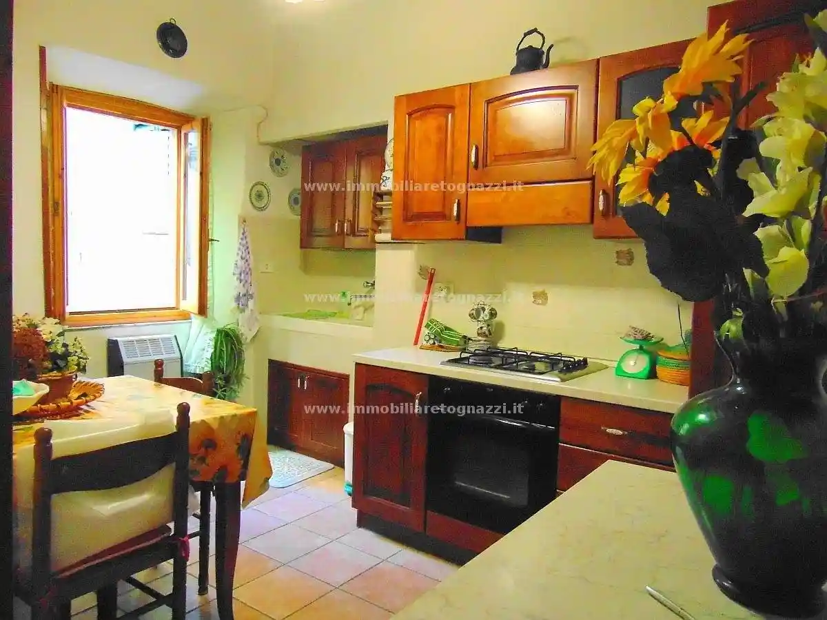 Appartamento in vendita a Montaione