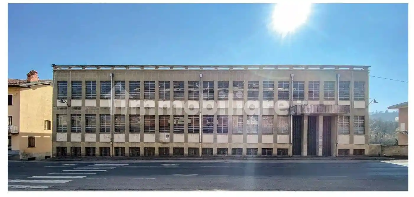Palazzo - Edificio in vendita a Valdilana