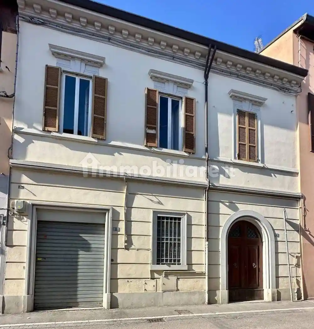 Palazzo - Edificio in vendita a Lugo